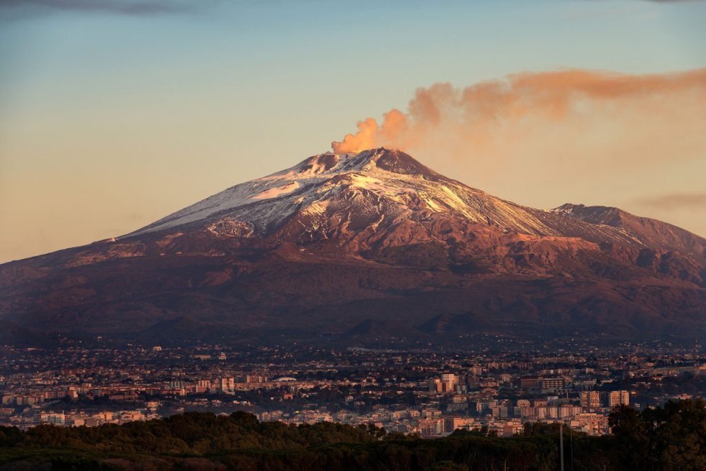 Monte Etna: la ruta número 1 de vino 1 20210310132722 etna sicilia gettyimages 894433170 2
