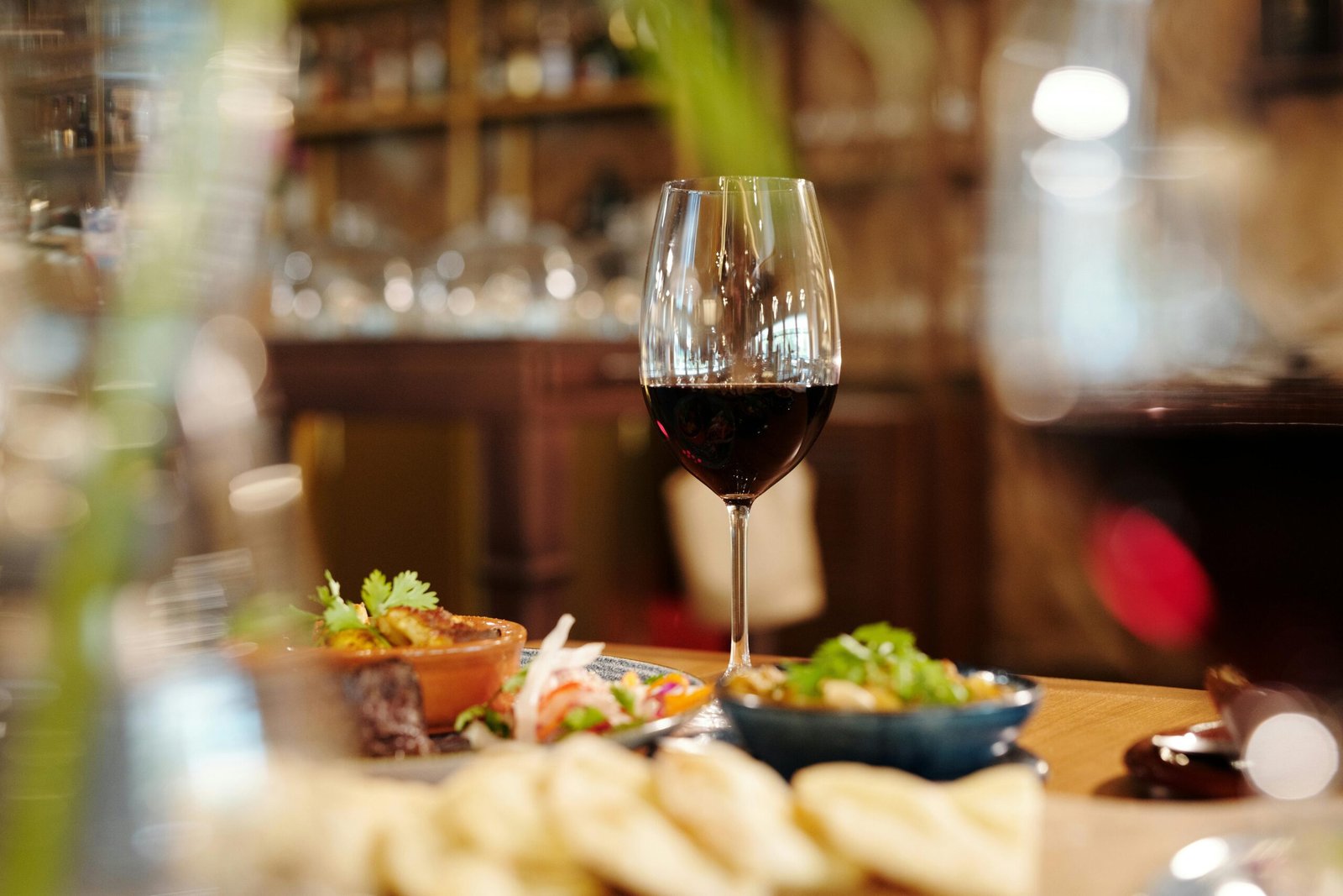 Restaurantes de moda Barcelona; Descubre los 5 Restaurantes Top Más Trendy de Barcelona Una Experiencia Gastronómica Innovadora y Creativa 1 Restaurantes de moda Barcelona
