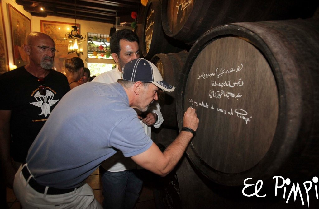 Bodega Bar El Pimpi: 1 Emblema Cultural y Gastronómico en Málaga 2 Wine Gogh