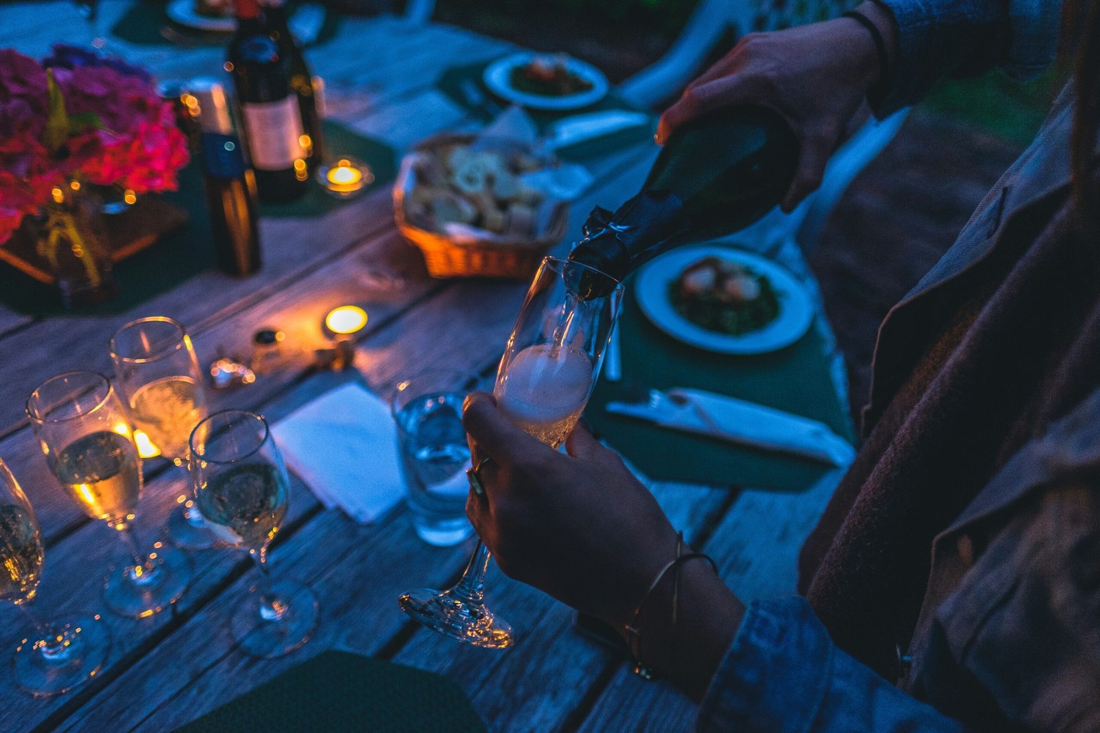 Ligar Valencia; Descubre el Arte del Romance, Ligar en Valencia con Wine Gogh y Otras Experiencias Memorables Top 7 2 Wine Gogh