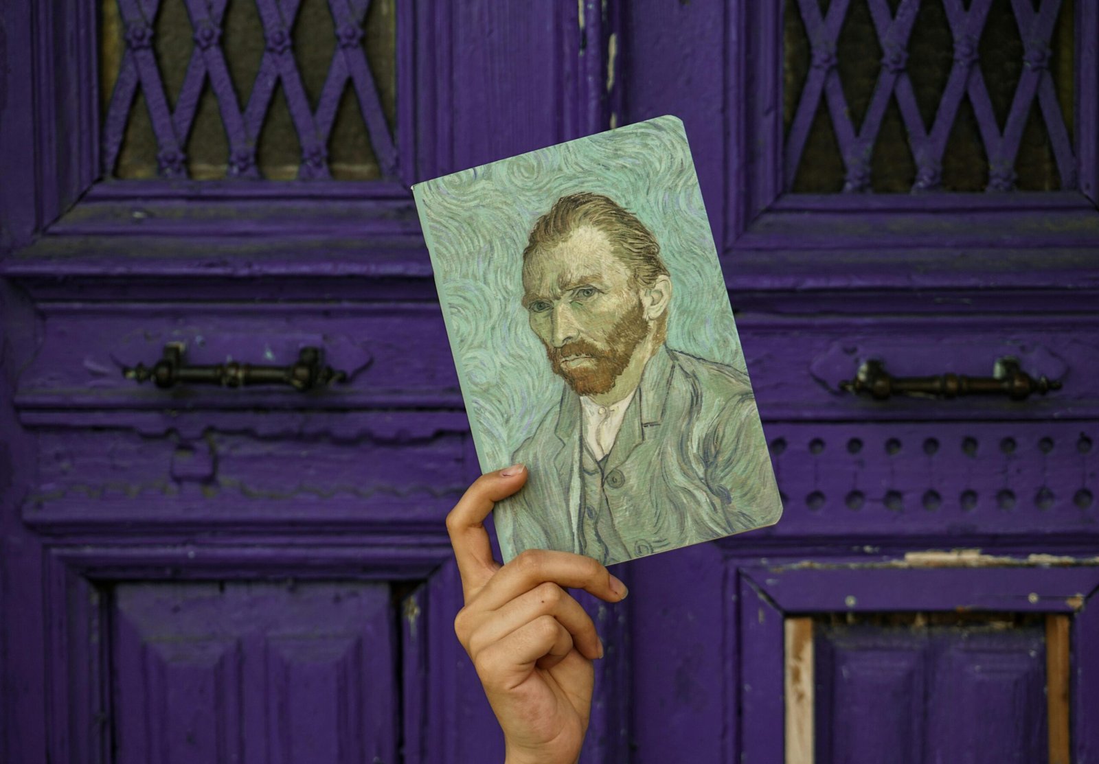 Planes Nocturnos en Madrid; Explora la Noche Madrileña con Wine Gogh Top 7 Experiencias Nocturnas para Disfrutar en Madrid 1 Planes Nocturnos en Madrid
