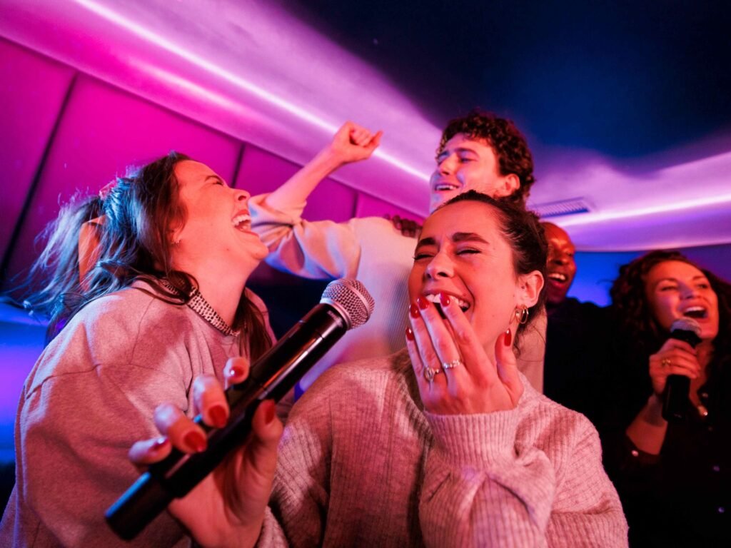 Guía Completa de Karaoke Madrid: TOP 5 10 Wine Gogh