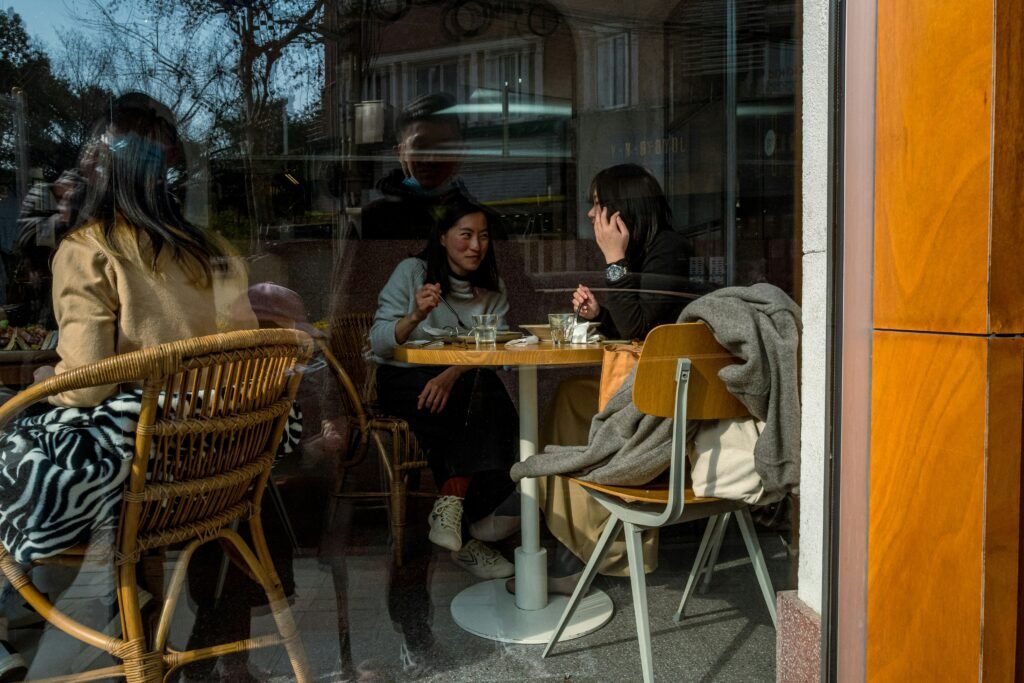 Cafeterias Barcelona; Las Mejores Cafeterías de Barcelona y la Experiencia Final en Wine Gogh 15 Cafeterias Barcelona