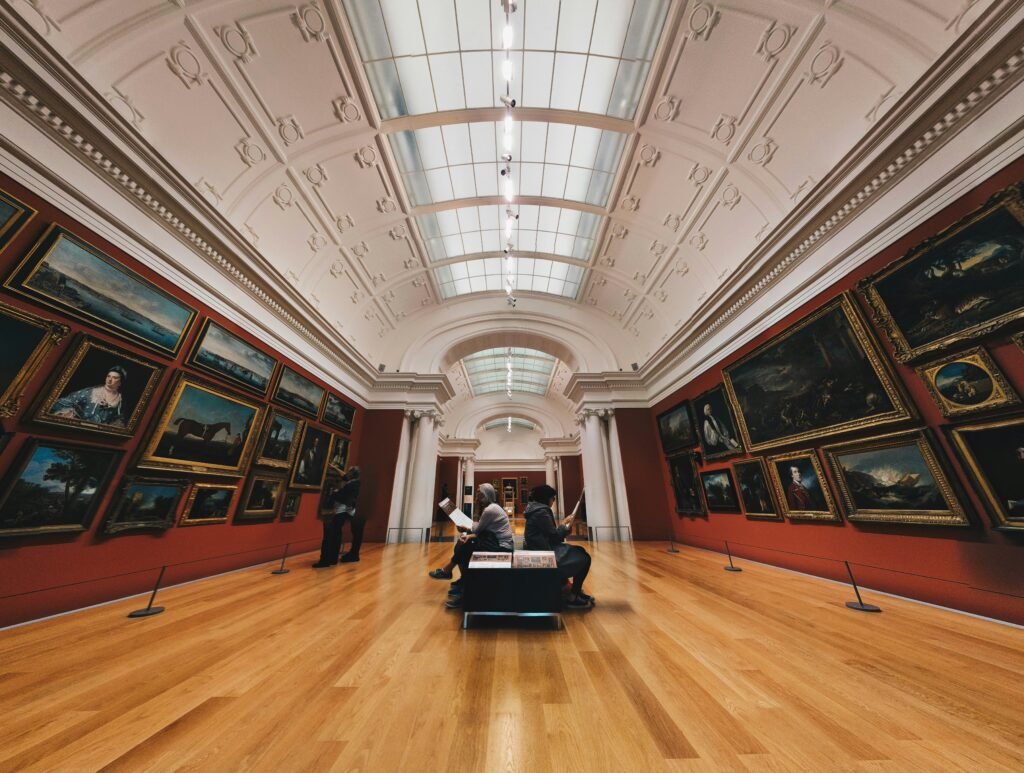 Museos en Sevilla; Explora 5 Museos Fascinantes en Sevilla y Culmina con una Experiencia Única en Wine Gogh 2024 14 Museos en Sevilla