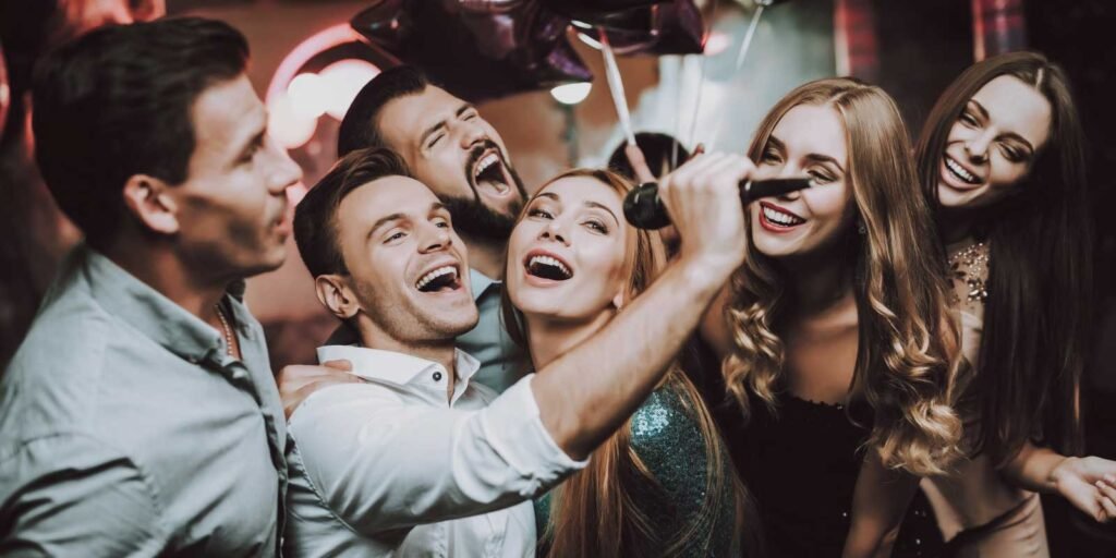 Las Mejores Recomendaciones de Karaoke Sevilla: TOP 3 7 Wine Gogh
