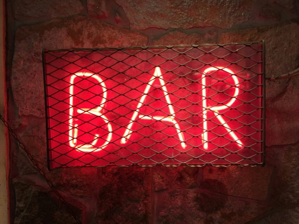 Bar Cerca de Mí Malaga; Descubre los 5 Mejores Bares en Málaga para una Experiencia Inolvidable con Wine Gogh 8 Wine Gogh