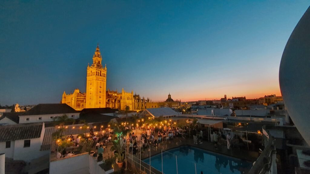 Sevilla Rooftop; Top 5 Rooftops Imperdibles en Sevilla con una Experiencia Creativa Inolvidable 7 Sevilla Rooftop