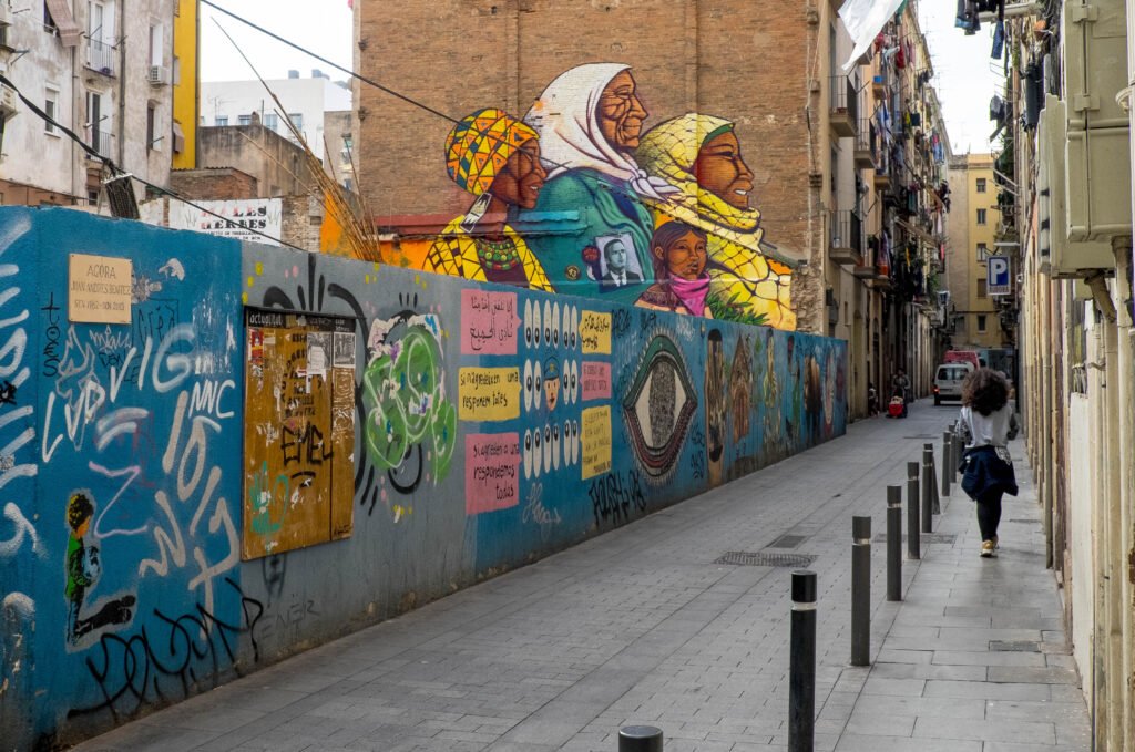 8 lugares Qué ver en Barcelona Gratis 9 Wine Gogh
