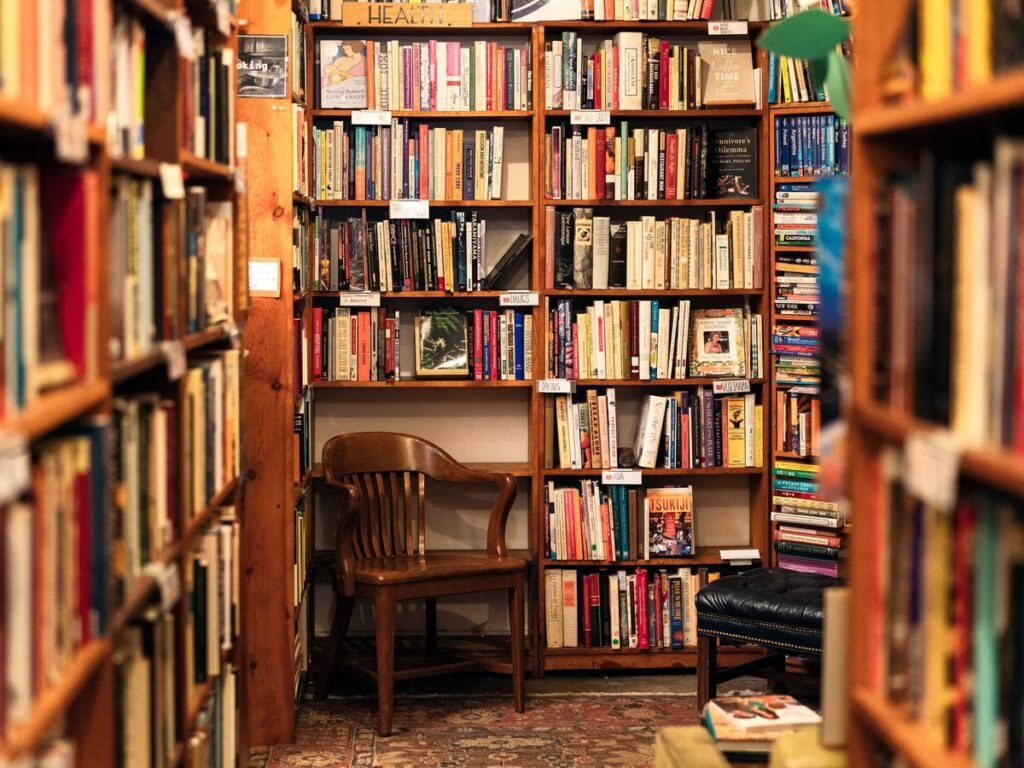 Las 9 Mejores Librerías de Valencia: Un Recorrido Literario por la Ciudad 13 Wine Gogh