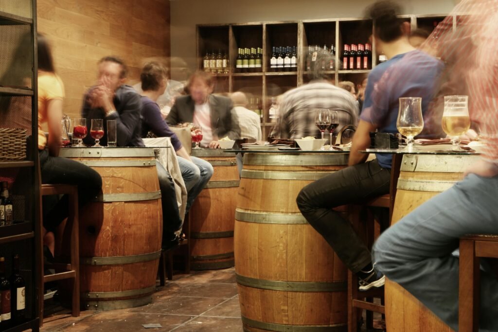Bar a Tapas en Malaga; 5 Increíbles Bares de Tapas en Málaga Que No Puedes Perderte 12 Wine Gogh