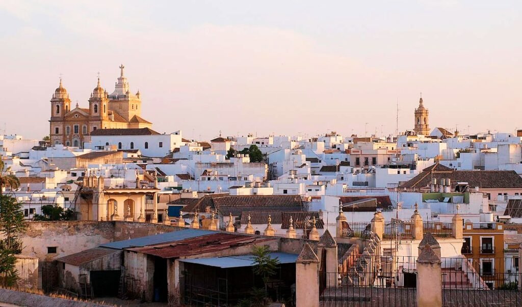 Descubre los Pueblos Más Bonitos de Sevilla: 1 Guía Completa 7 Wine Gogh