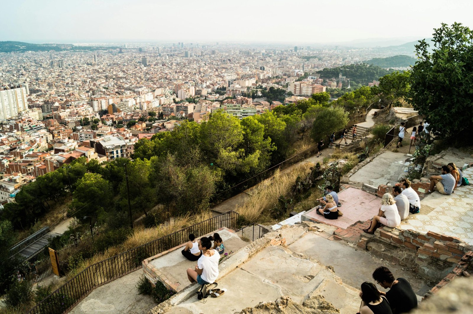Secretos Barcelona; 5 Increíbles Actividades Secretas en Barcelona que No Te Puedes Perder 4 Wine Gogh