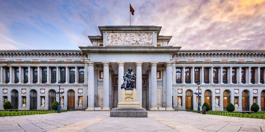 8 Planes en Madrid en Parejas: Increíble Momento 16 Wine Gogh