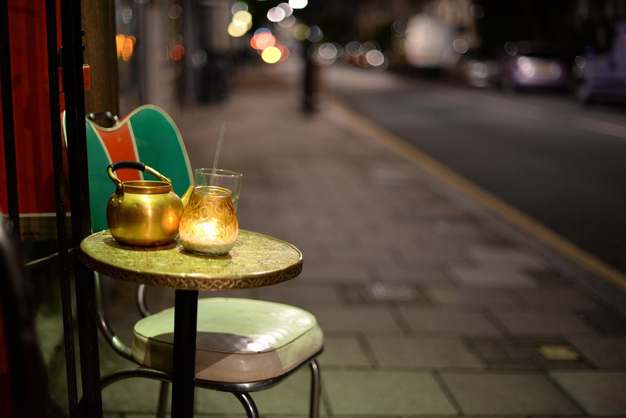 Noches de verano en Madrid; 5 Experiencias Inolvidables para Disfrutar las Noches de Verano en Madrid 5 table 414079 1280