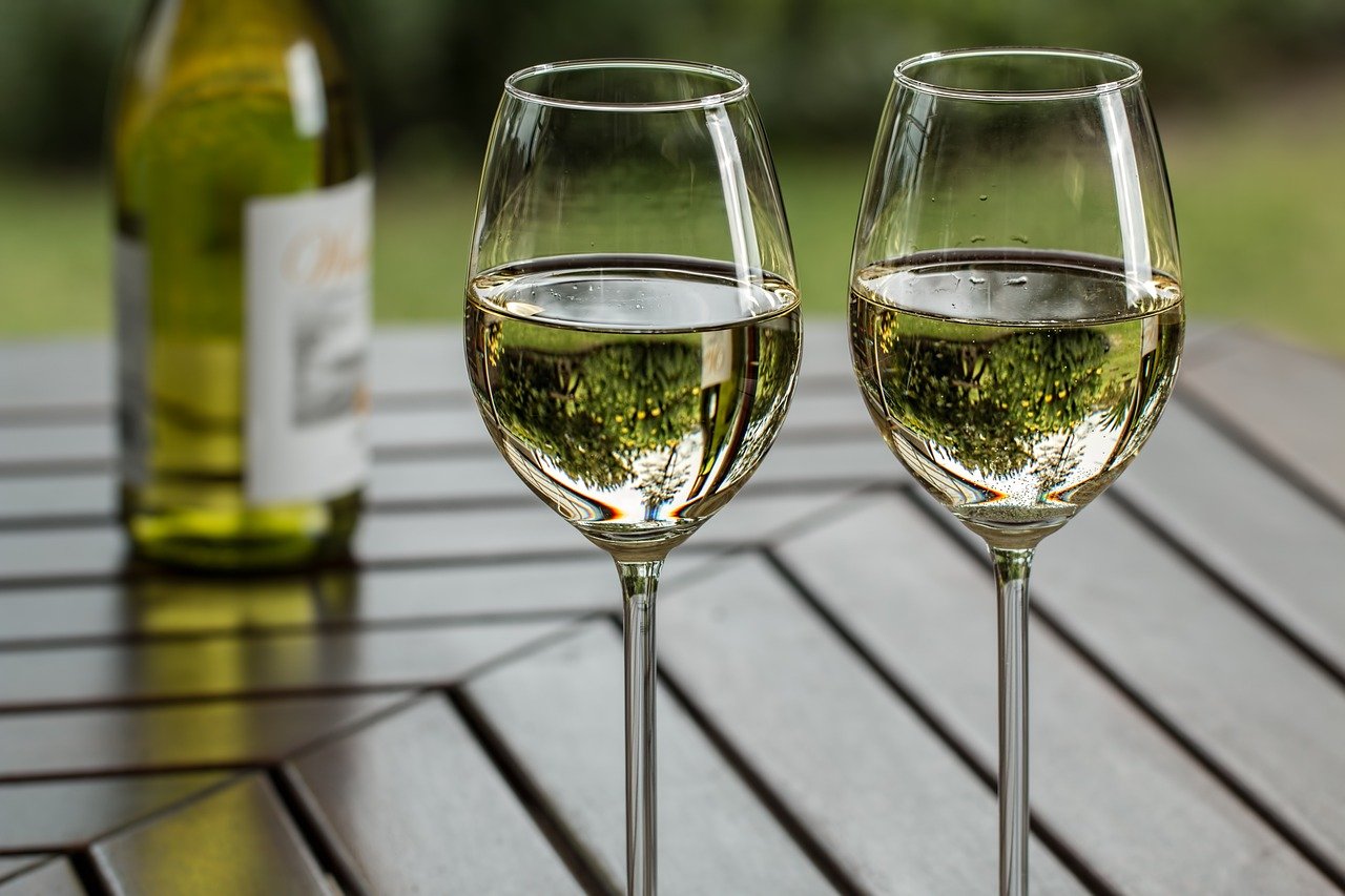 Donde disfrutar un vino en Madrid: 4 Lugares Increíbles para Disfrutar del Mejor Vino en Madrid 2 Winegogh