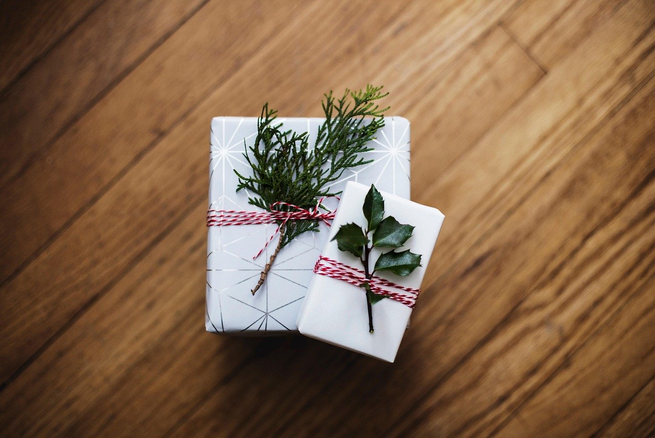 Kit de regalos para amigas: 1 guía completa para sorprender con un detalle único y especial 3 christmas 5842978 1280