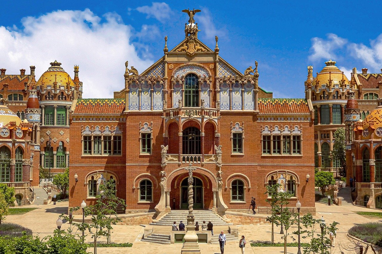 Las Mejores Actividades de Team Building Barcelona para Empresas: Guía Definitiva 2025 4 pavilion 6995297 1280