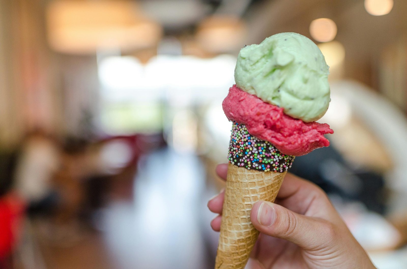 Helados en Madrid: 1 Experiencia que Endulza la Capital 2 pexels goumbik 1352245 scaled