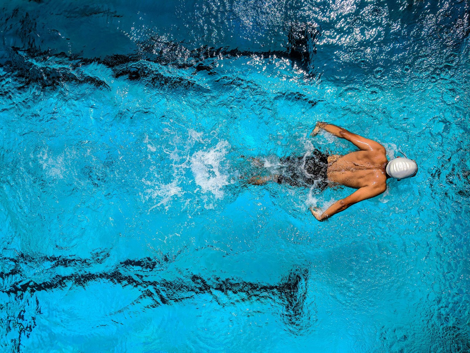 6 Piscinas en Madrid para Disfrutar del Verano 2 pexels ajaybhargavguduru 863988 scaled