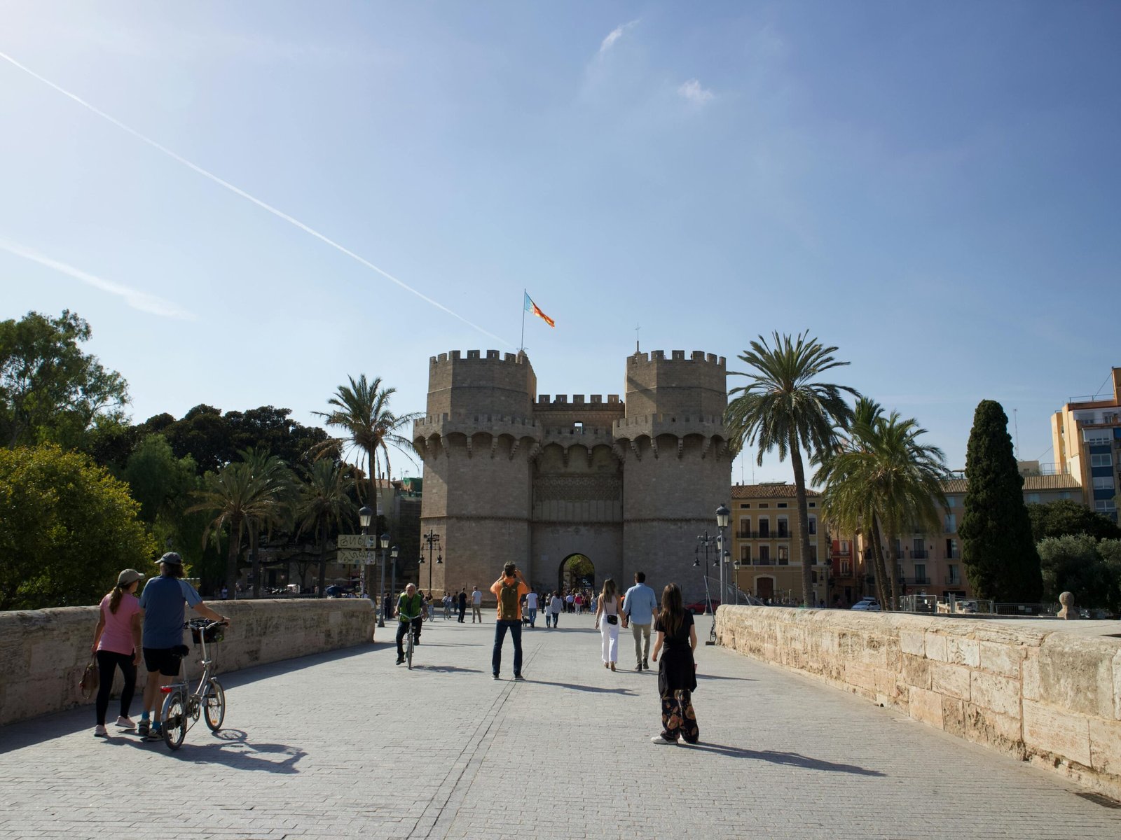 Torres de Serrano: 7 Datos Fascinantes que Debes Saber sobre las Torres de Serrano en Valencia 1 torres de serrano