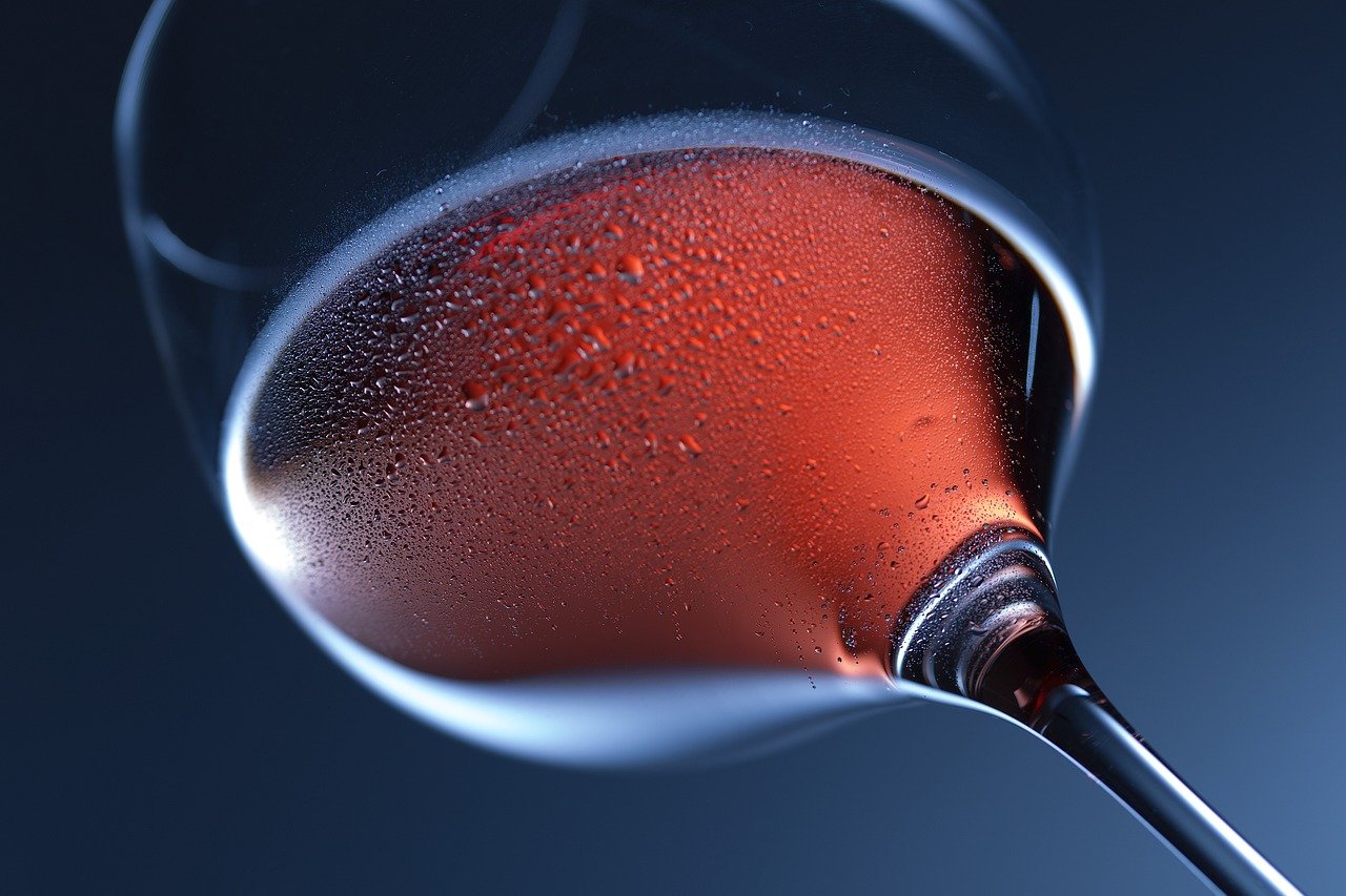 El Vino de Jerez en Sevilla: 1 tradición, cultura y maridaje de un producto único 2 red wine 1004255 1280