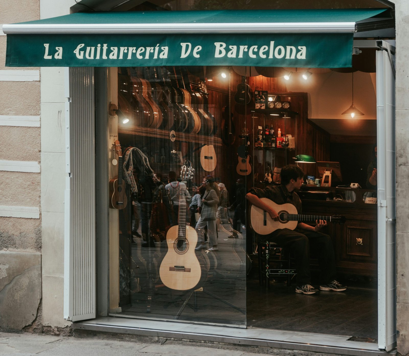 Mejores restaurantes en Barcelona: 1 guía completa para los amantes de la gastronomía 1 Mejores restaurantes en Barcelona